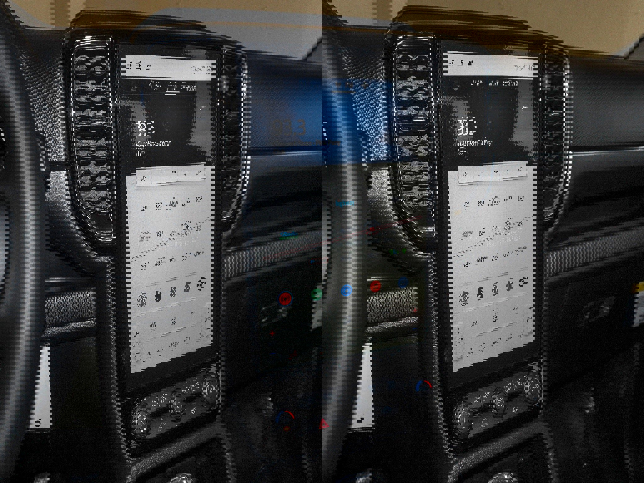 New 2025 Ford Ranger XLT w/ Equipment Group 301A High image 30