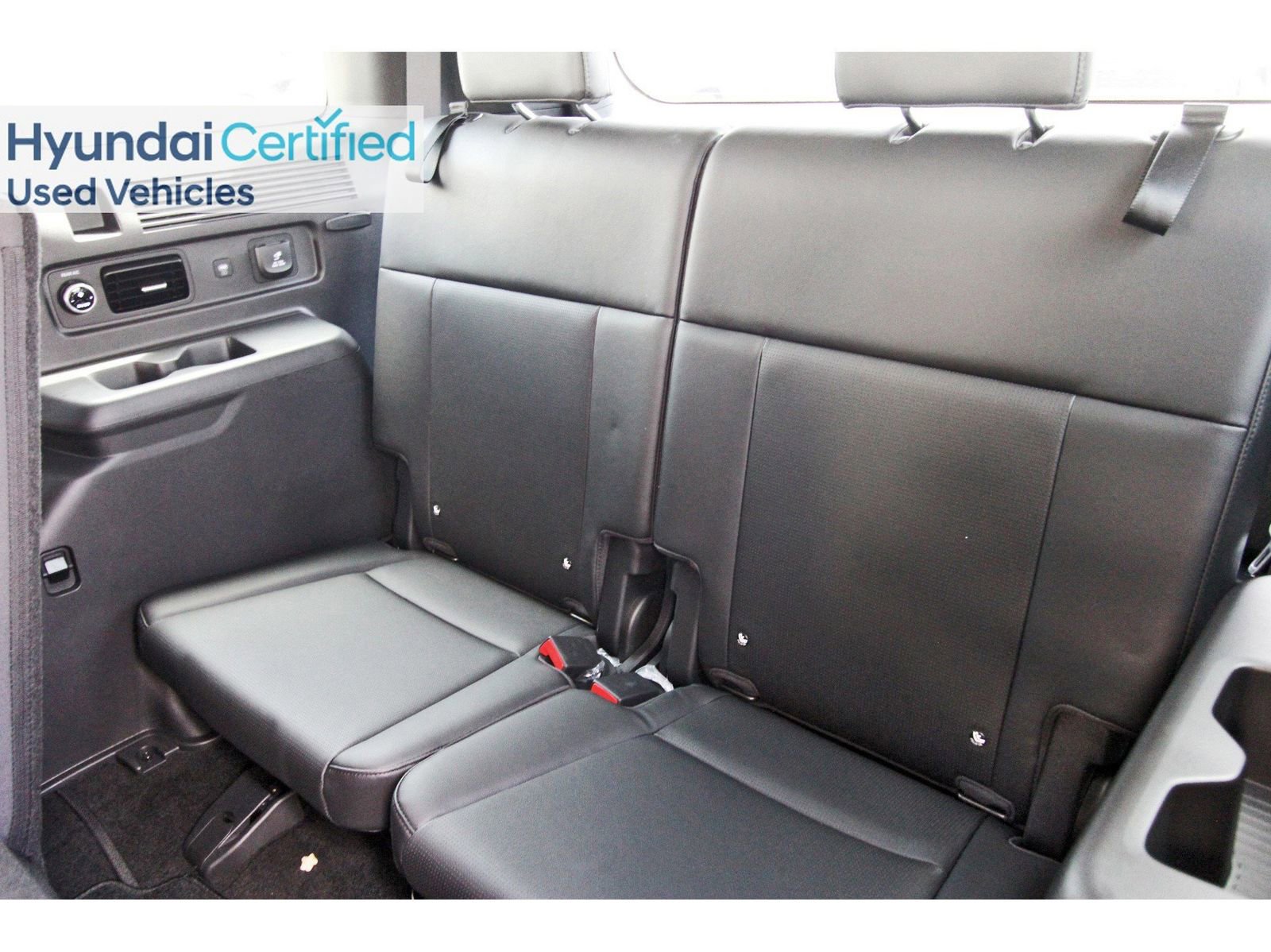 Used 2025 Hyundai Santa Fe Limited image 16