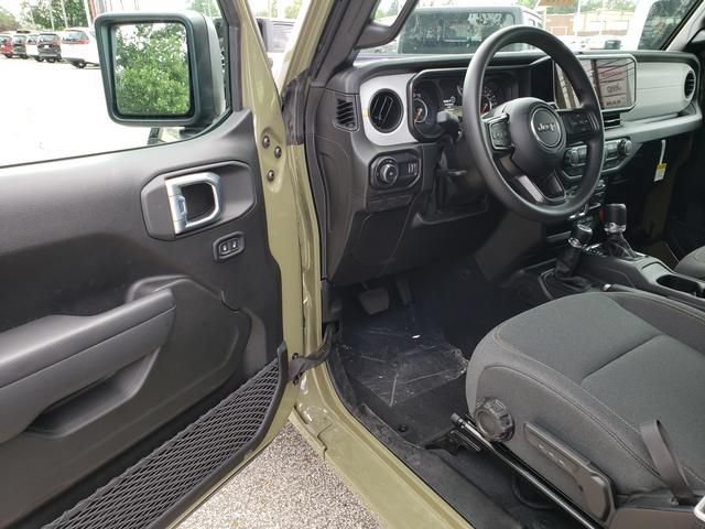 New 2026 Jeep Wrangler Sport AWD/4WD image 6