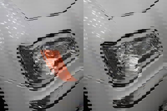 Used 2014 Chrysler 300 C w/ Light Group image 6