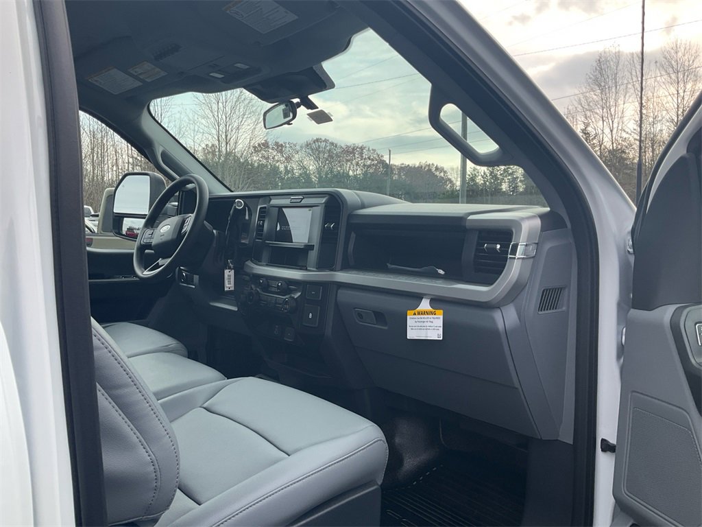 New 2026 Ford F450 XL image 9