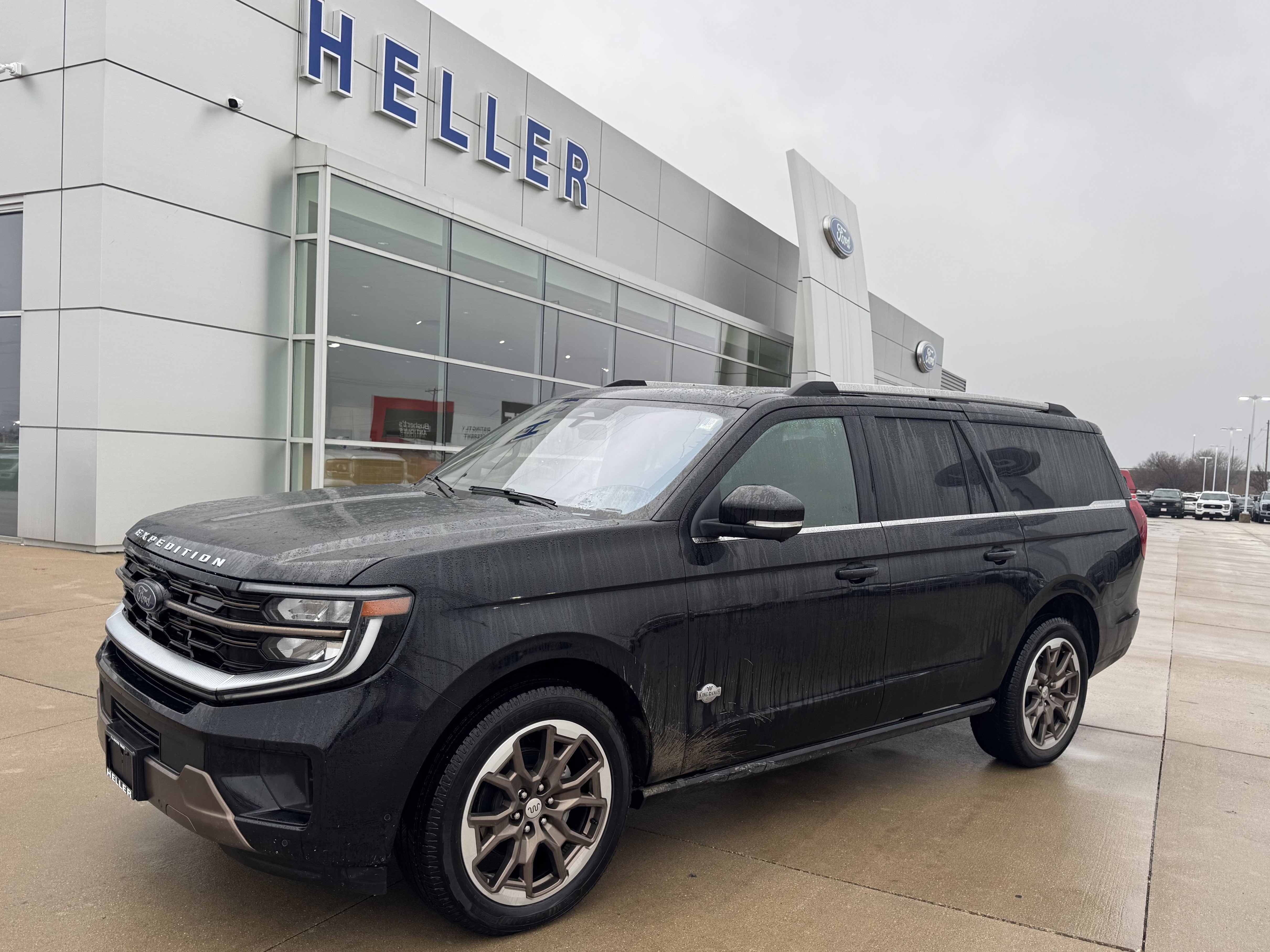 Used 2025 Ford Expedition Max King Ranch image 3