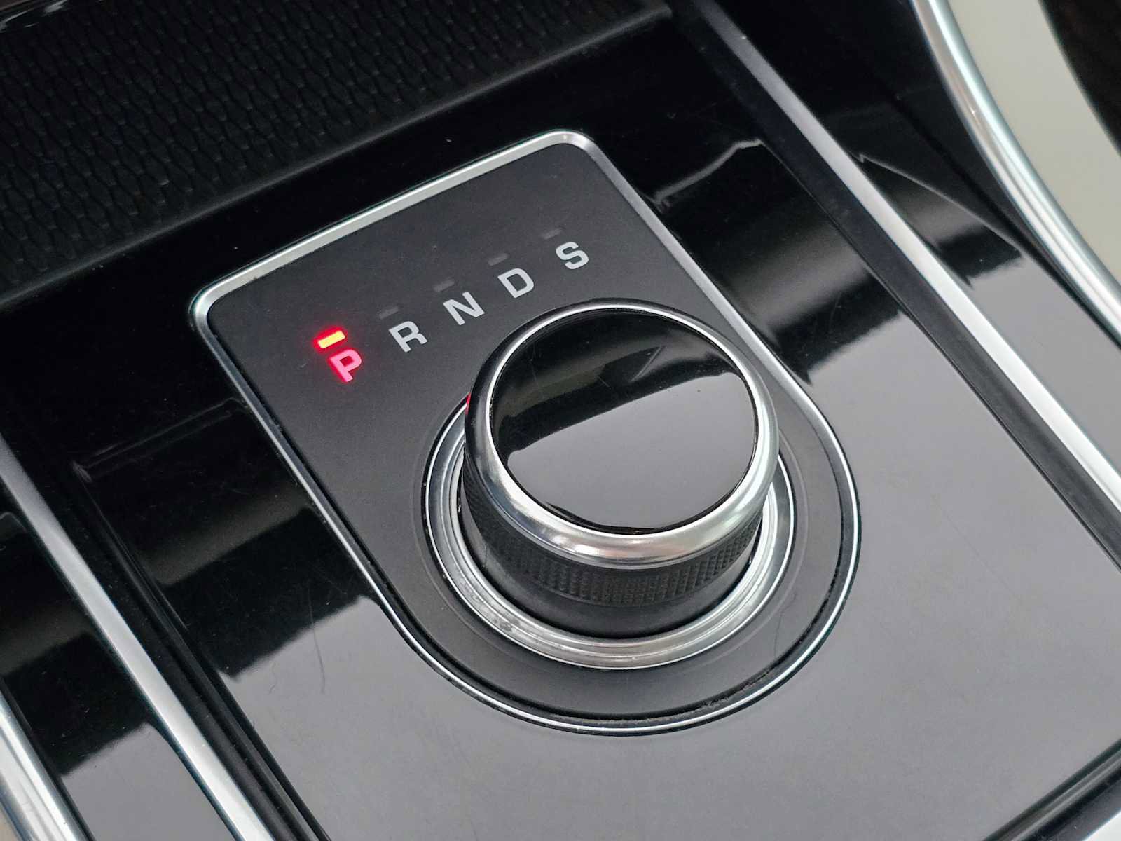 Used 2019 Jaguar XF Prestige image 61