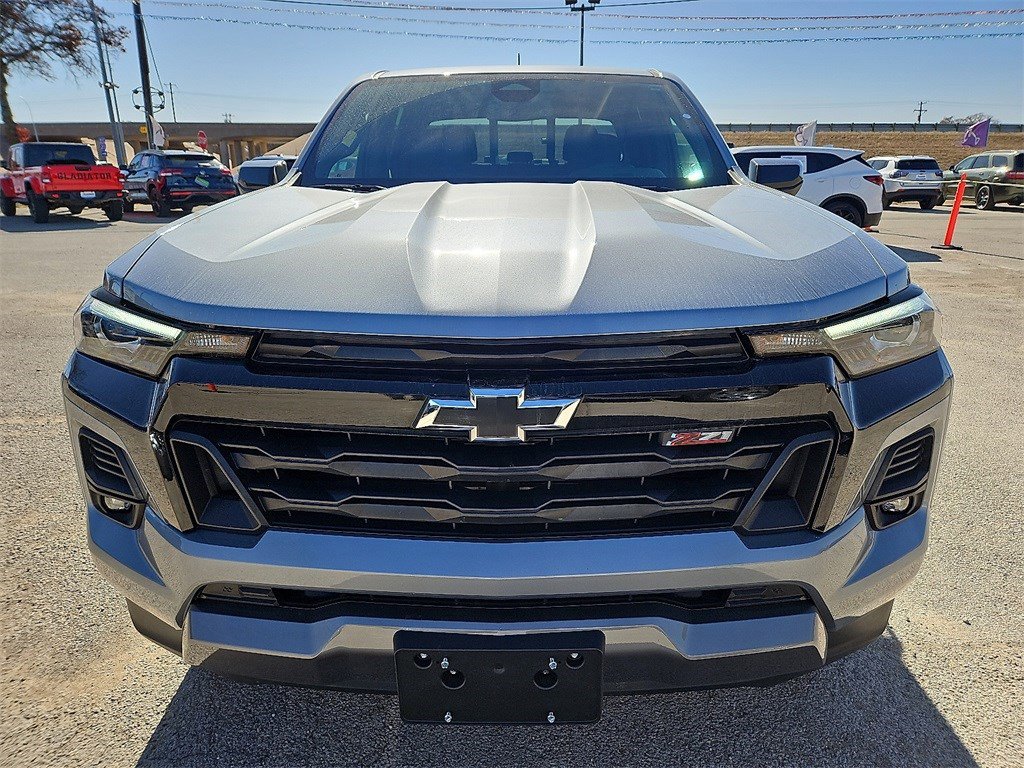 Used 2023 Chevrolet Colorado Z71 w/ Z71 Convenience Package 2 image 12