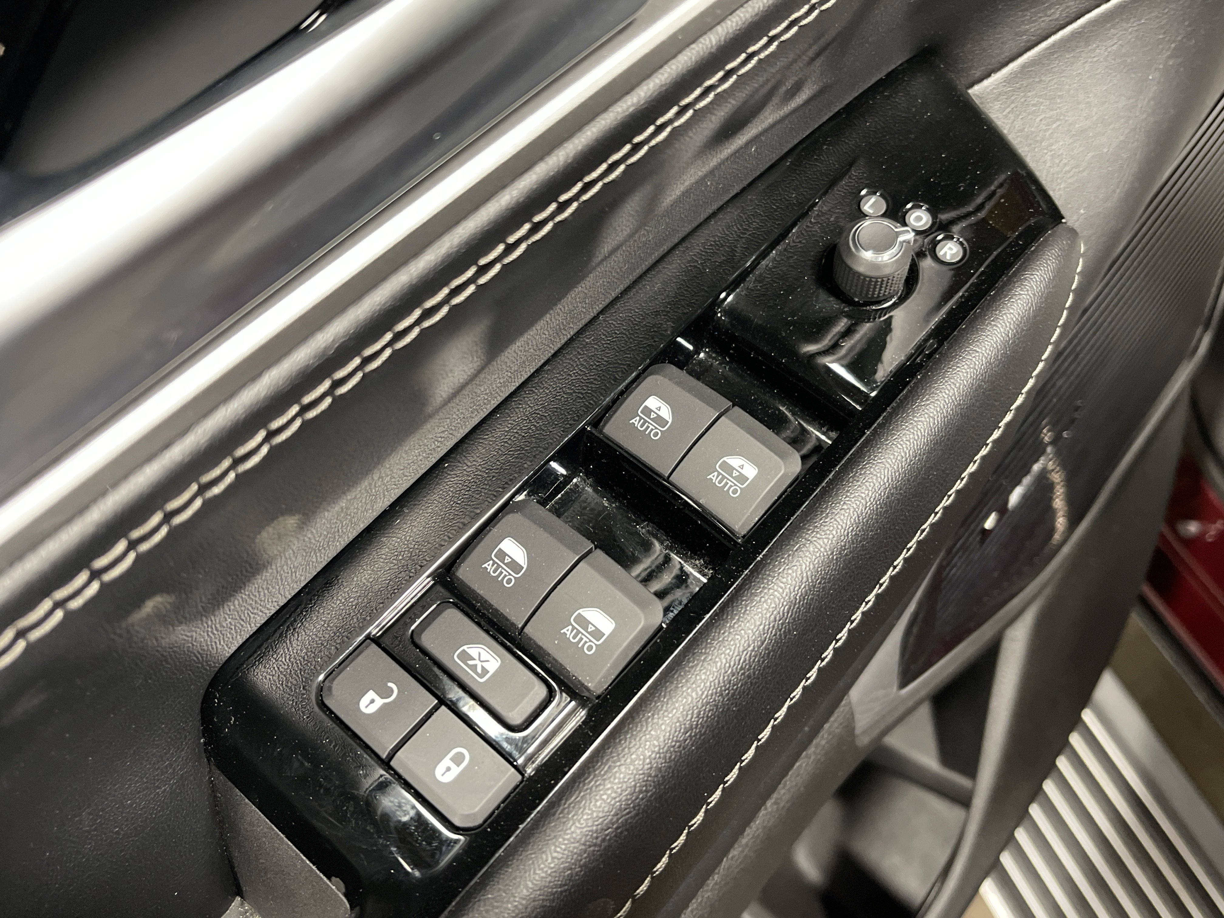 Used 2024 Jeep Wagoneer Series III w/ Premium Group I image 9