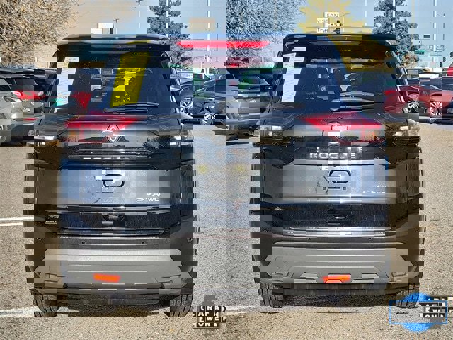 Certified 2023 Nissan Rogue SV image 5