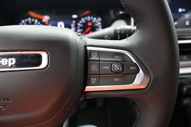 Used 2026 Jeep Compass Limited AWD/4WD image 26