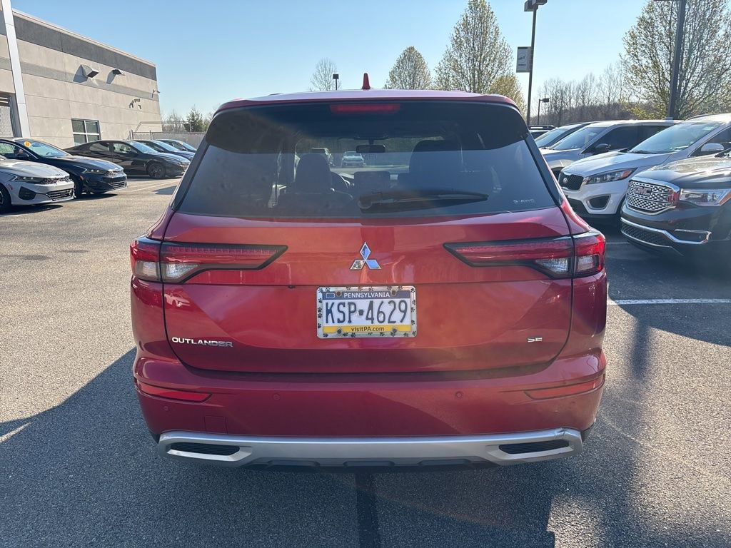 Used 2022 Mitsubishi Outlander SE AWD/4WD image 6