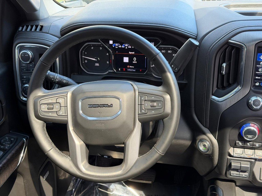 Used 2023 GMC Sierra 2500 Denali w/ Denali Ultimate Package image 12