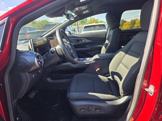 Certified 2025 Chevrolet Equinox EV LT w/ Comfort Package FWD image 20