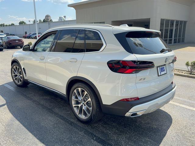 New 2026 BMW X5 xDrive50e AWD/4WD image 7