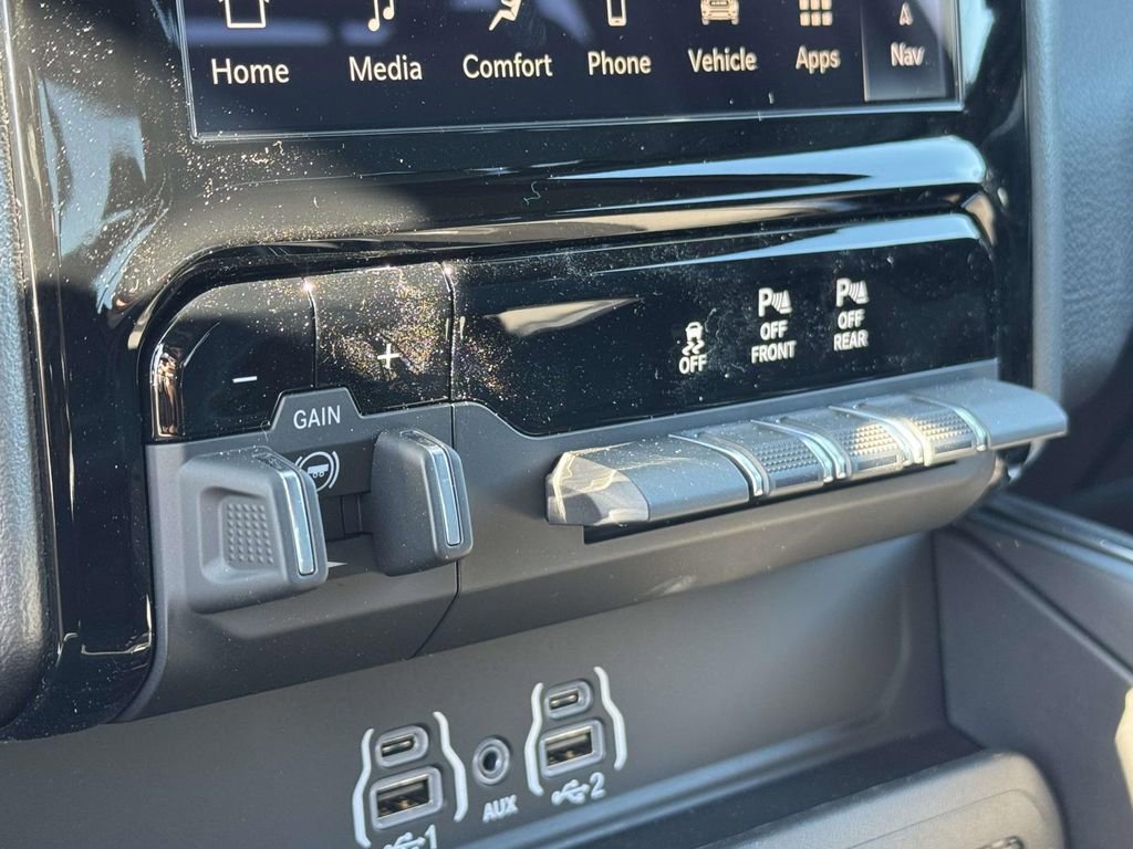 New 2026 RAM 1500 4x4 Crew Cab image 20