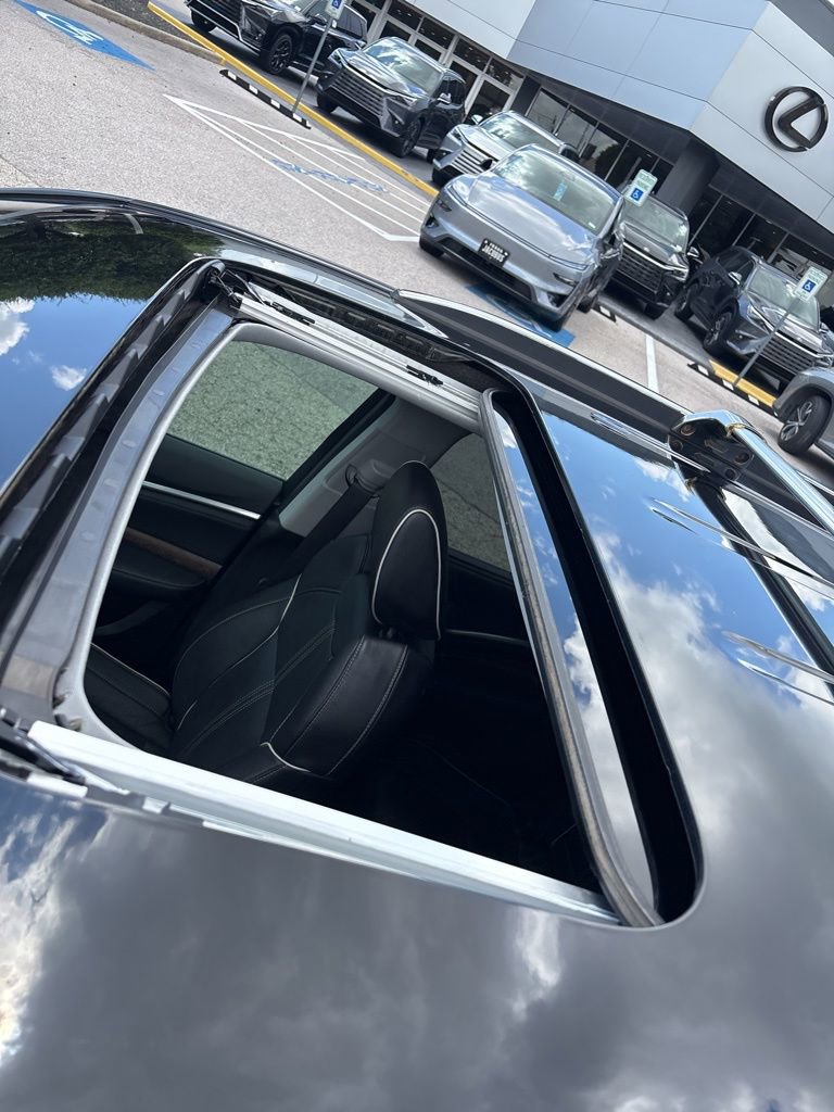 Used 2019 Acura MDX FWD w/ Advance Package image 11