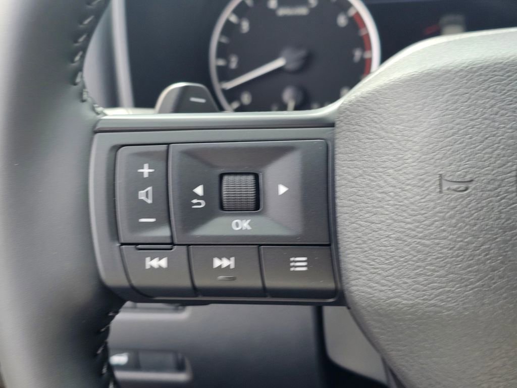 New 2026 Nissan Rogue SV w/ Cold Weather Package AWD/4WD image 32