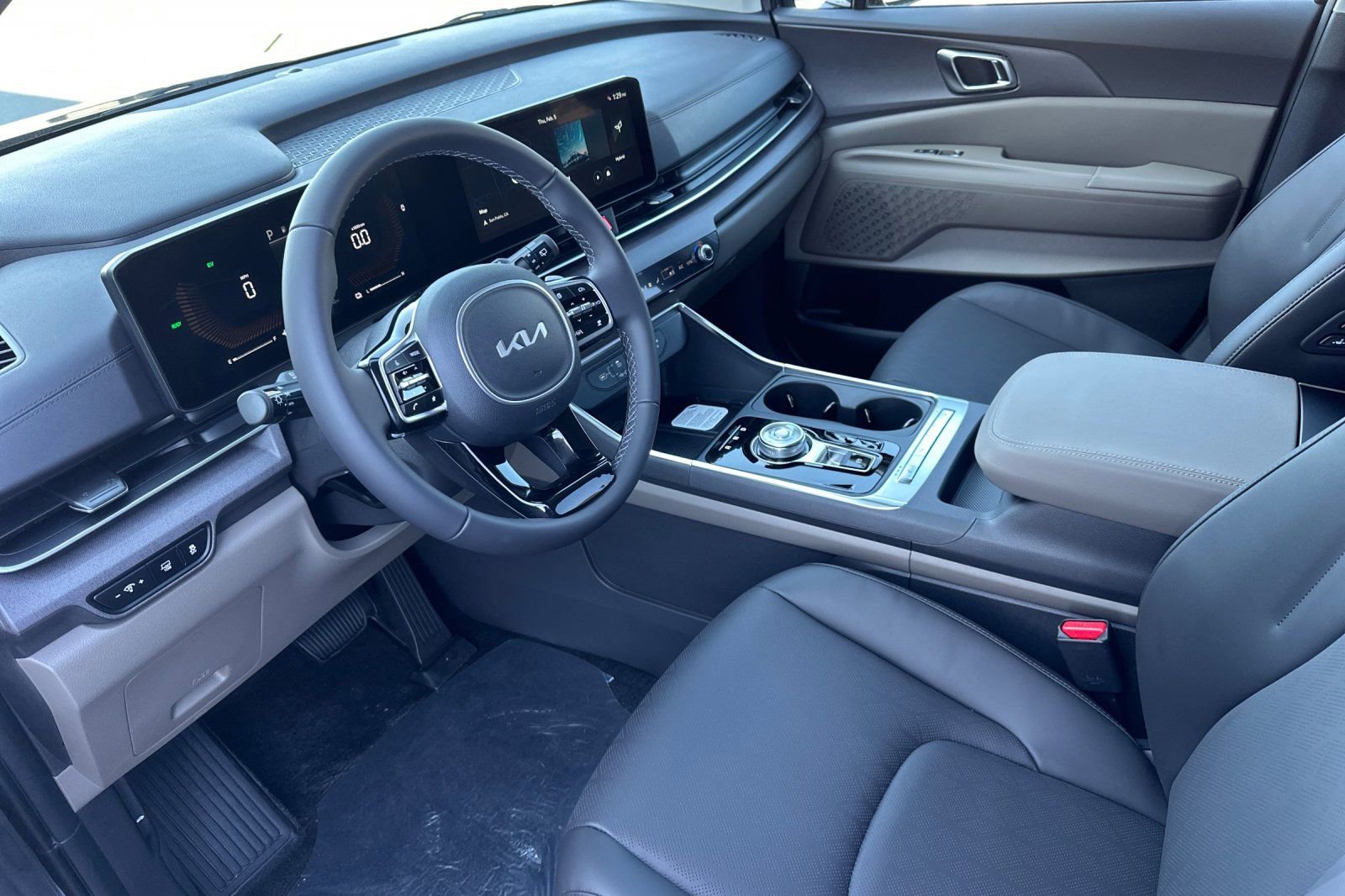 New 2026 Kia Carnival EX image 10