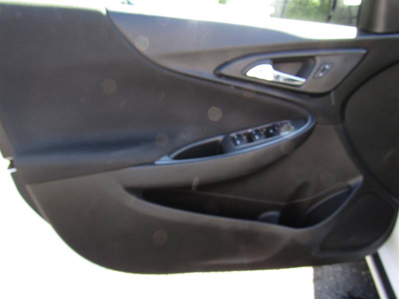 Used 2023 Chevrolet Malibu LT image 9