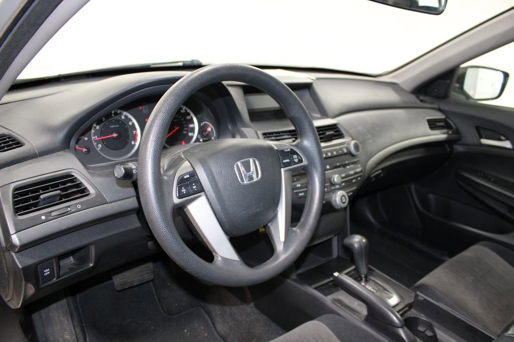 Used 2009 Honda Accord LX-P image 17