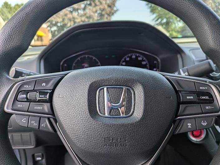 Used 2019 Honda Accord LX image 19