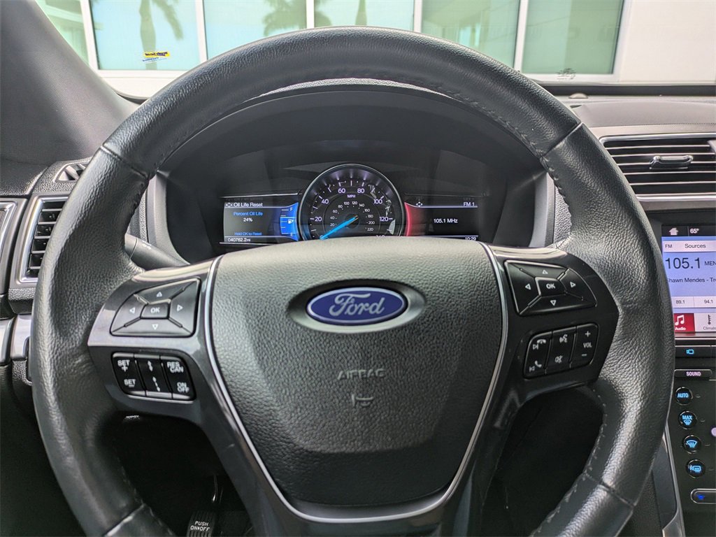 Used 2019 Ford Explorer Limited w/ Ford Safe & Smart Package image 31
