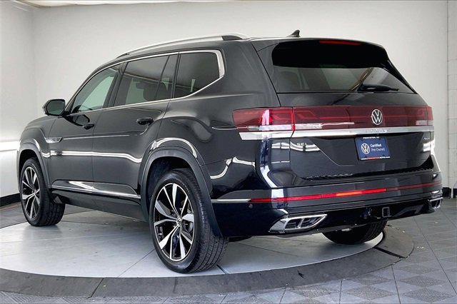 Used 2025 Volkswagen Atlas SEL Premium R-Line image 12