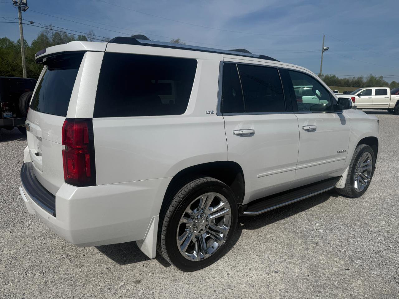 Used 2016 Chevrolet Tahoe LTZ AWD/4WD image 3