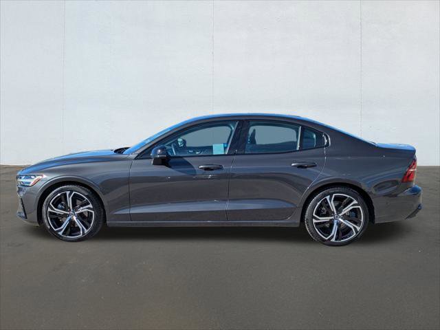 Used 2024 Volvo S60 B5 Plus w/ Climate Package image 2
