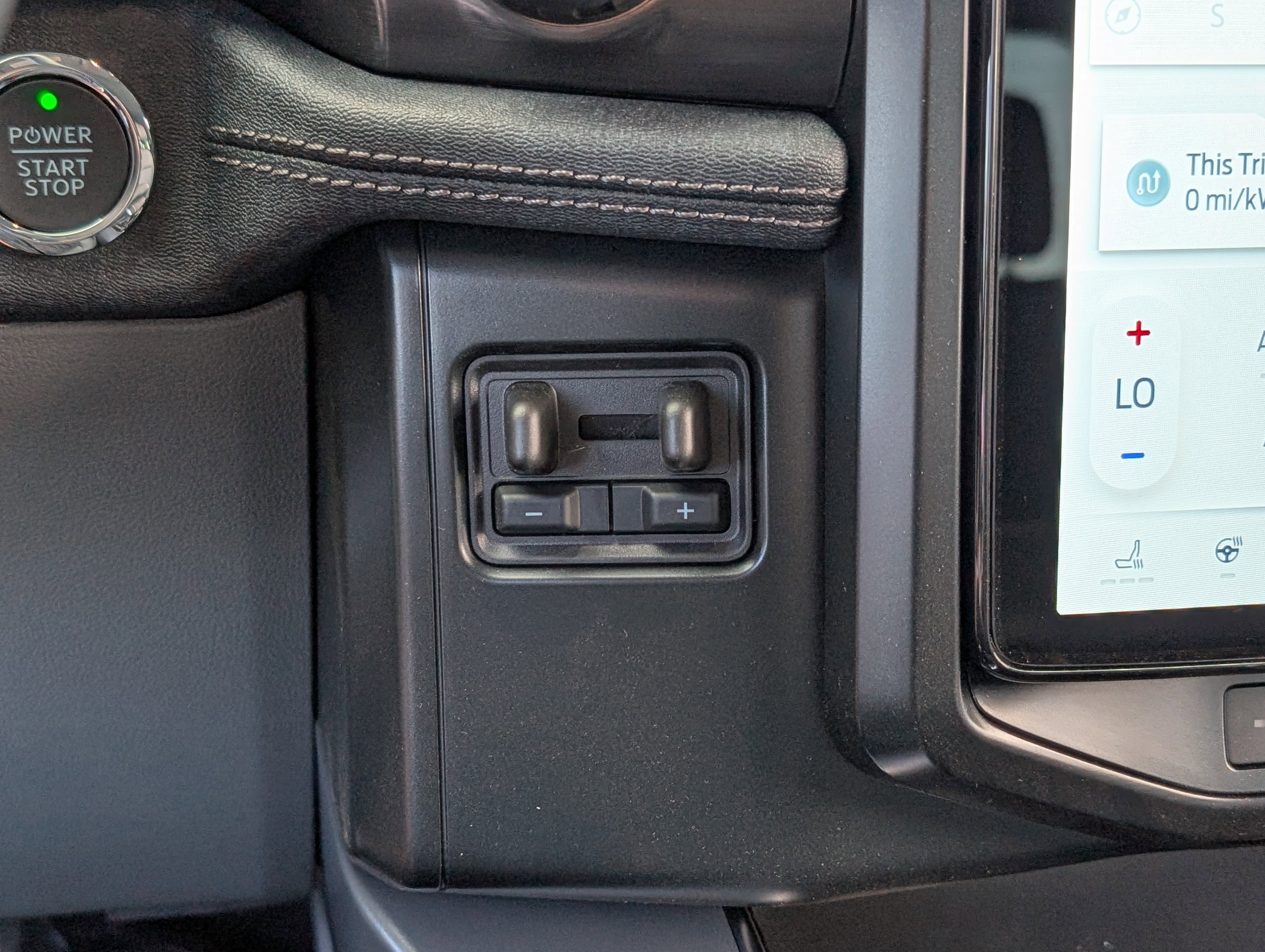 New 2025 Ford F150 Lightning Flash image 25