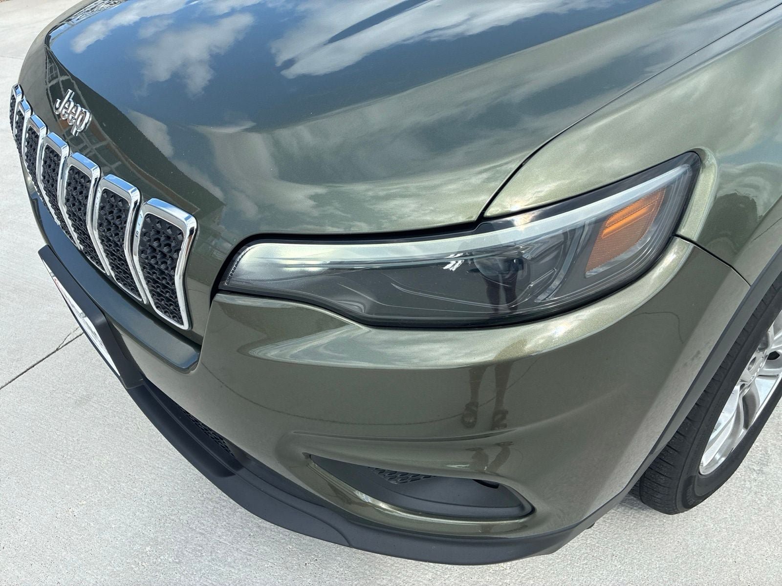 Used 2021 Jeep Cherokee Latitude Lux FWD image 10