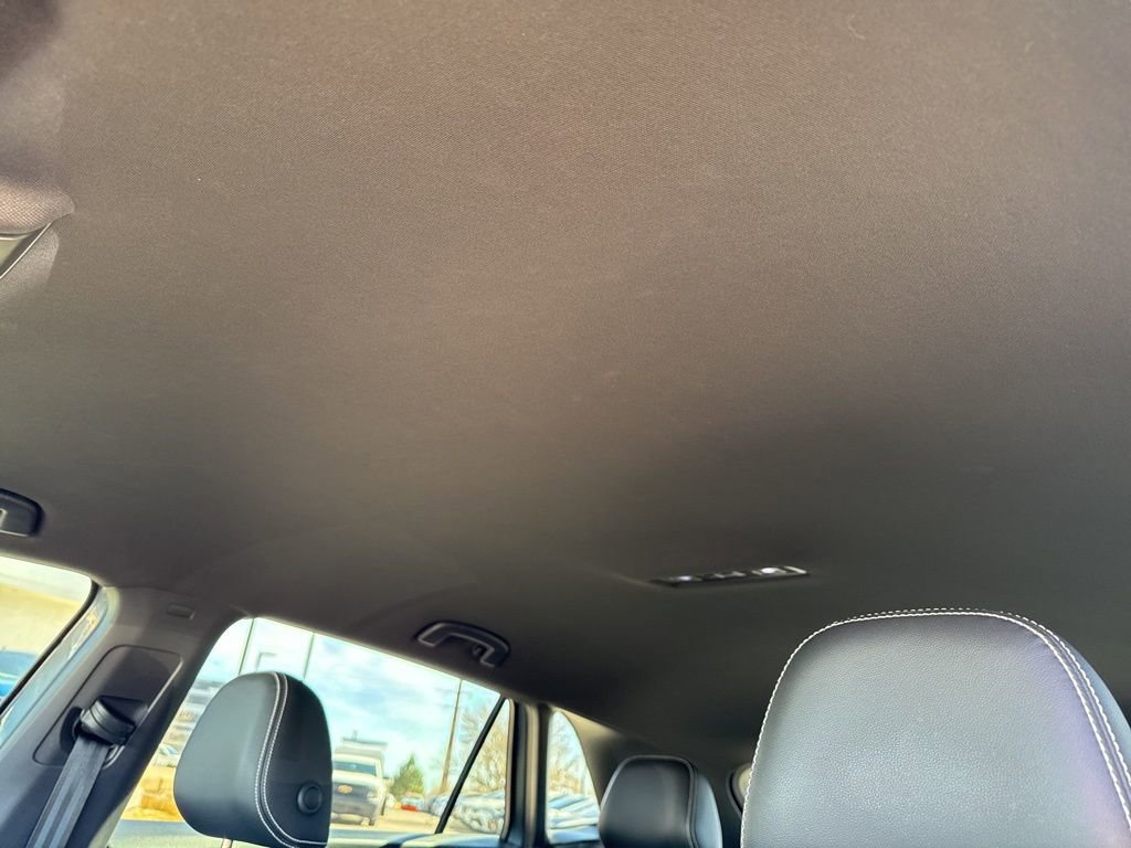 Certified 2022 Volkswagen Atlas Cross Sport SE image 24