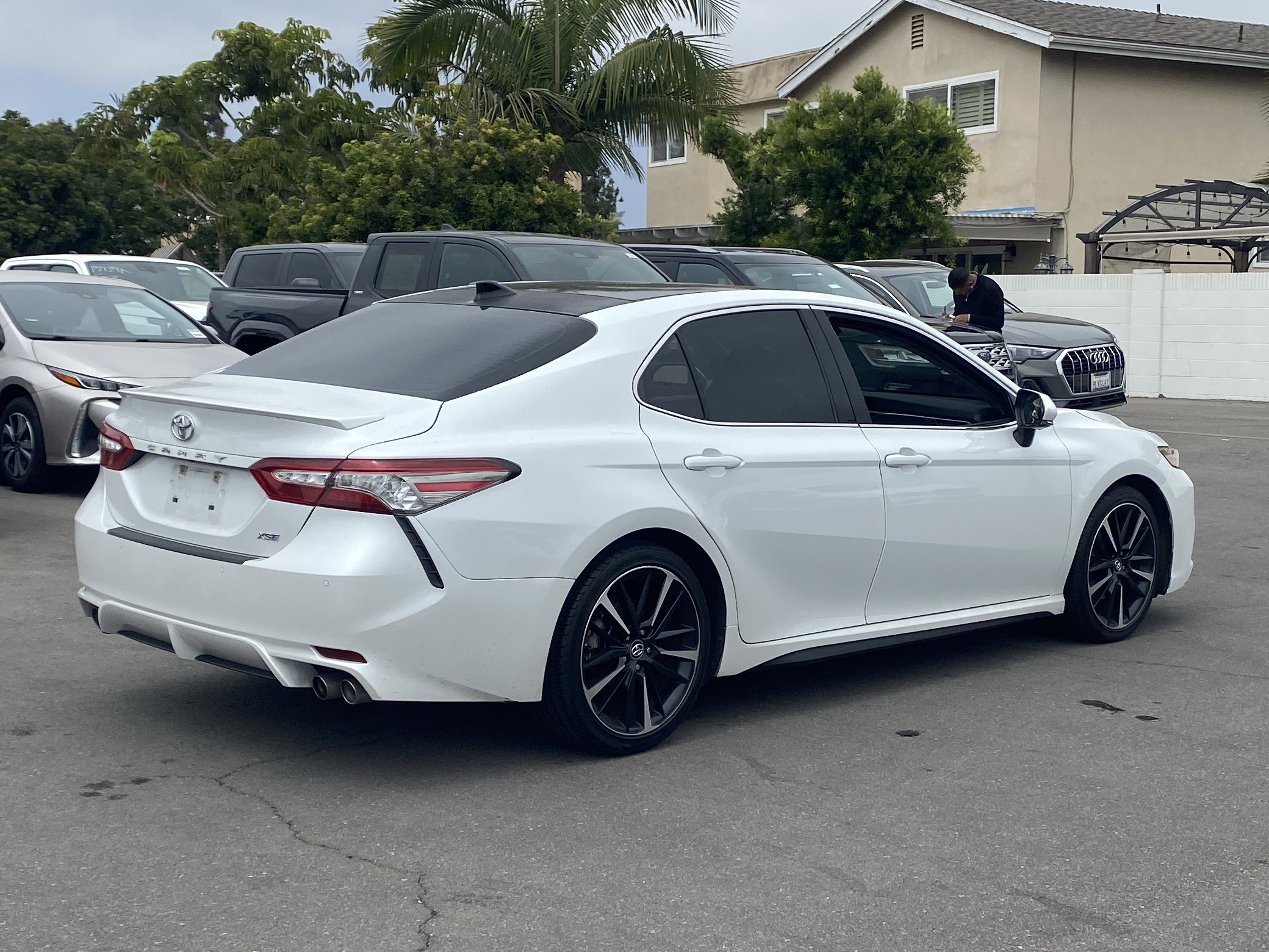 Used 2018 Toyota Camry XSE w/ Audio Package FWD image 3