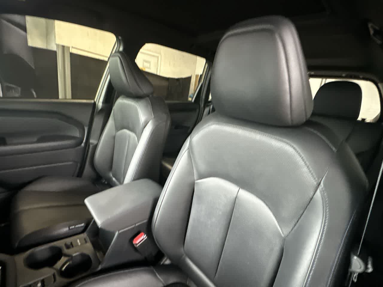 Used 2025 Subaru Forester Limited AWD/4WD image 14