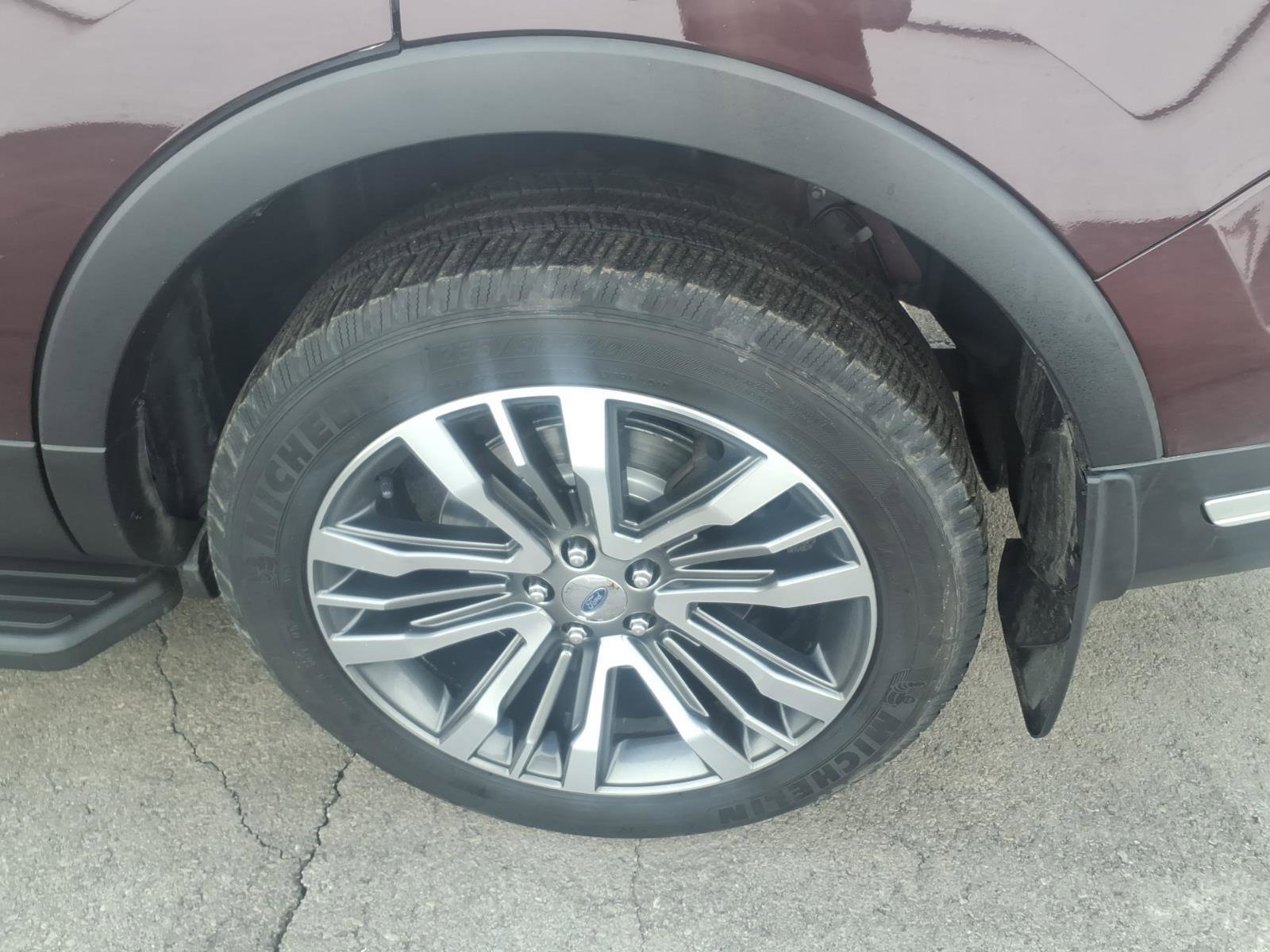 Used 2018 Ford Explorer Platinum image 8