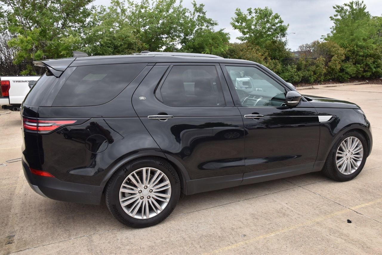 Used 2017 Land Rover Discovery HSE Luxury AWD/4WD image 6