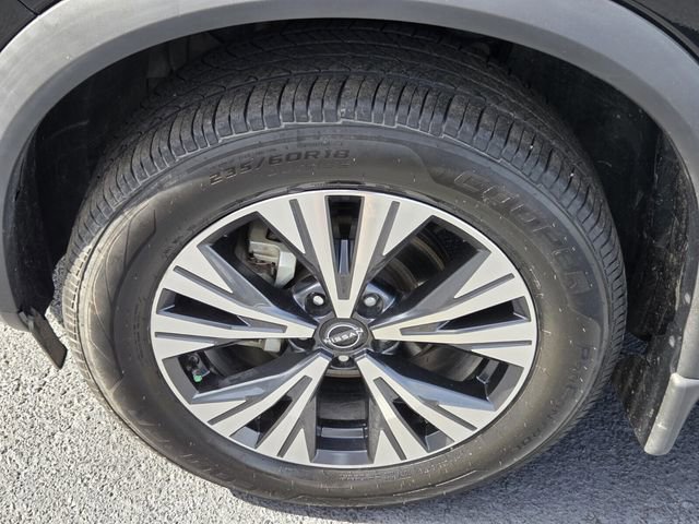 Used 2022 Nissan Rogue SV w/ SV Premium Package FWD image 16