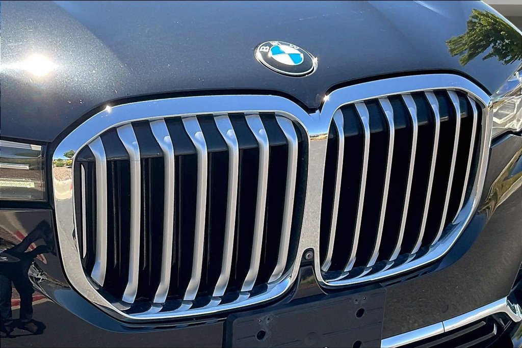 Used 2020 BMW X7 xDrive40i w/ Premium Package AWD/4WD image 33