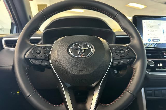 Used 2024 Toyota Corolla Cross AWD Hybrid w/ Moonroof Package image 26