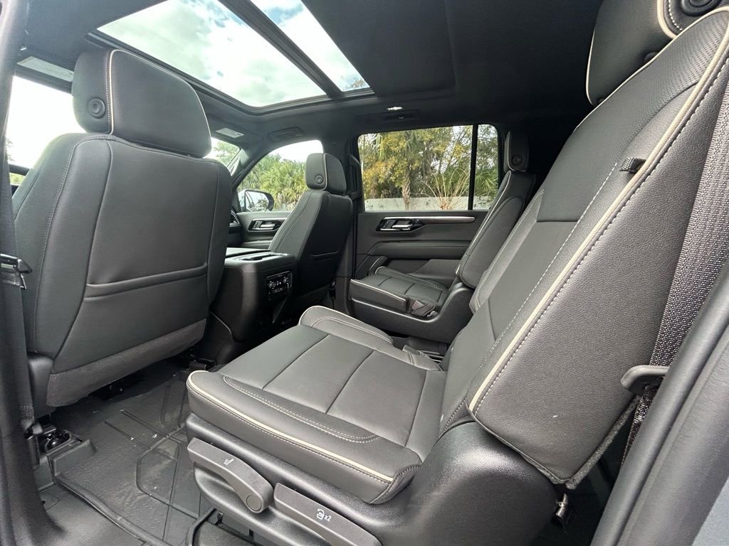 New 2026 Chevrolet Suburban Premier w/ Sun And Tow Package image 15