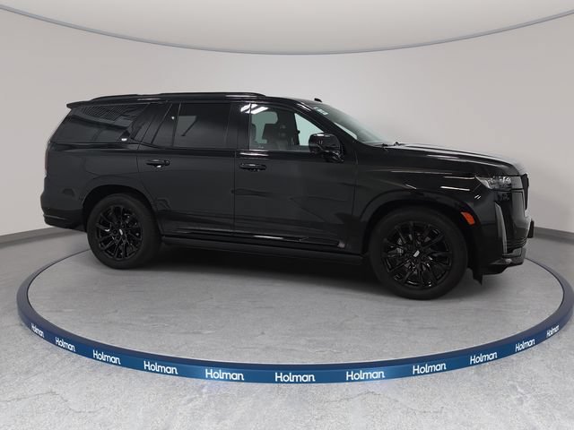 Certified 2023 Cadillac Escalade Sport Platinum w/ LPO, ONYX Package AWD/4WD image 4