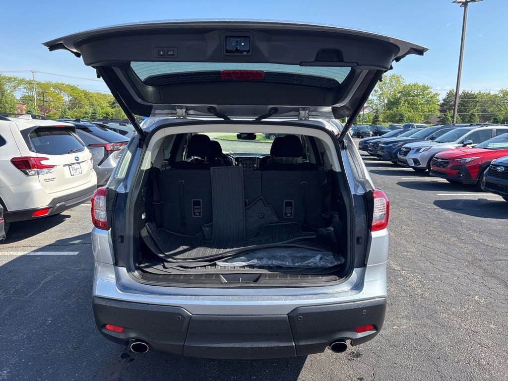 Certified 2025 Subaru Ascent Premium w/ Popular Package #2 AWD/4WD image 8