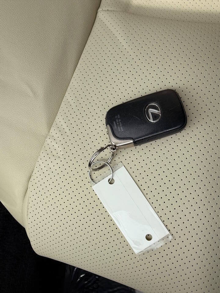 Used 2011 Lexus IS 250 w/ Premium Pkg Value Edition RWD image 54
