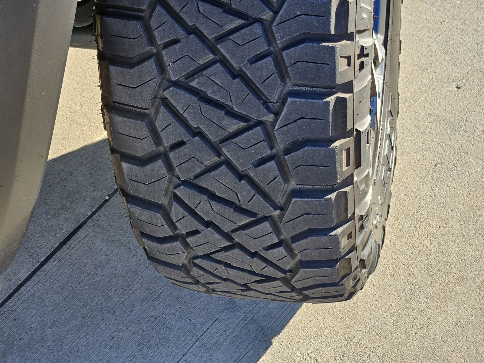 Used 2023 GMC Canyon AT4 w/ AT4 Premium Package image 14