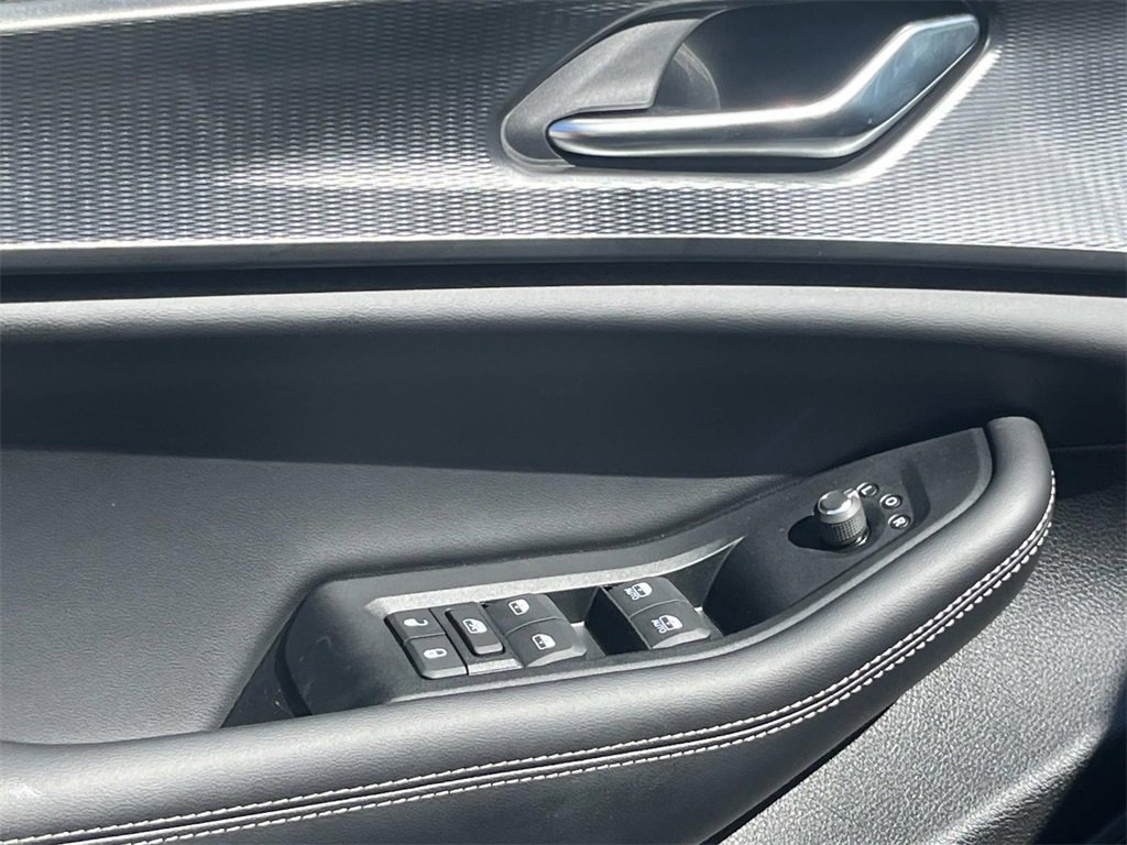 New 2025 Jeep Grand Cherokee Laredo X w/ Luxury Tech Group I image 12