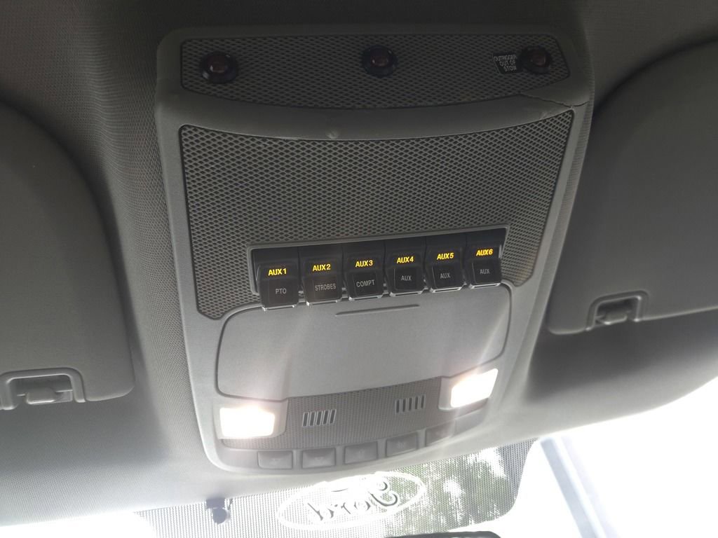 Used 2017 Ford F550 image 24