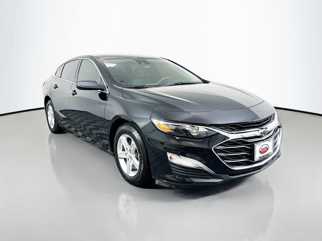 Used 2023 Chevrolet Malibu LS image 3