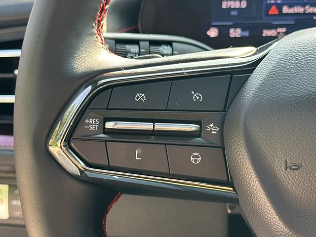 Used 2024 Chevrolet Traverse RS AWD/4WD image 31