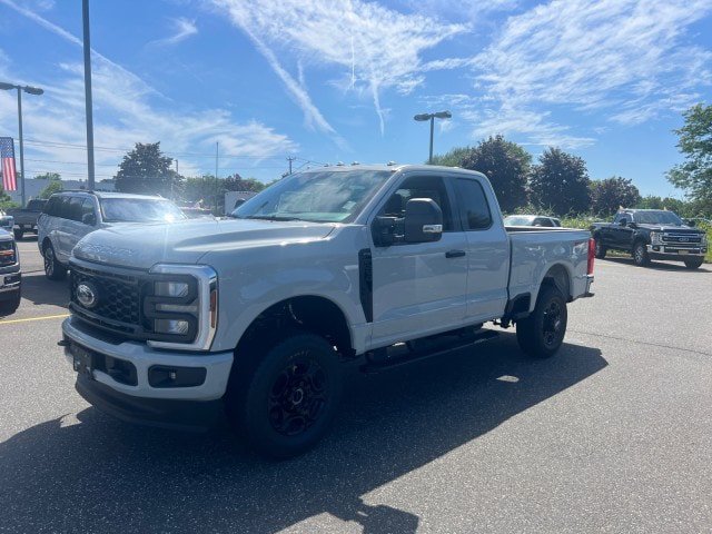 New 2026 Ford F250 XL w/ STX Appearance Package AWD/4WD image 3