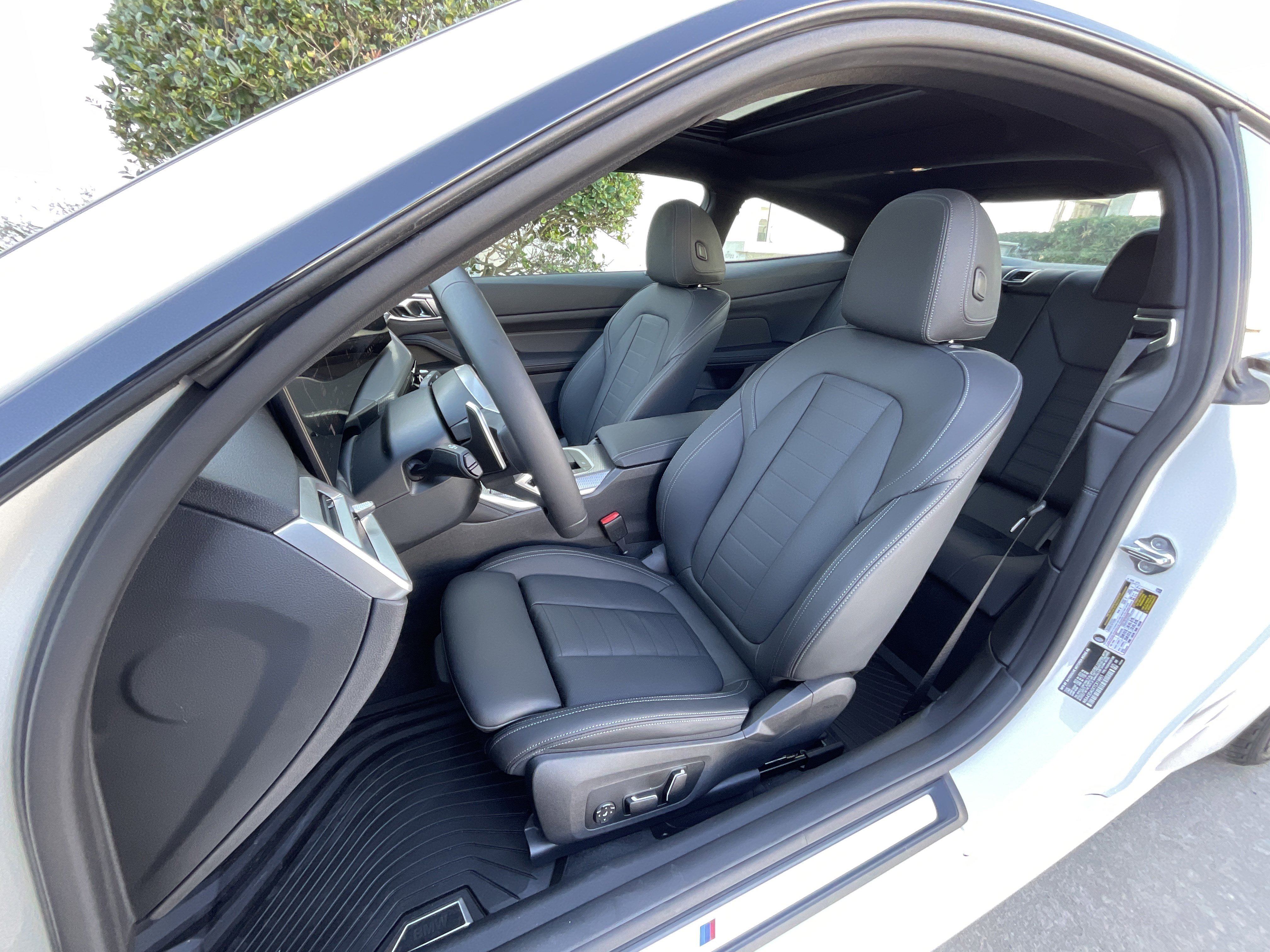 New 2026 BMW 430i Coupe w/ M Sport Package image 11