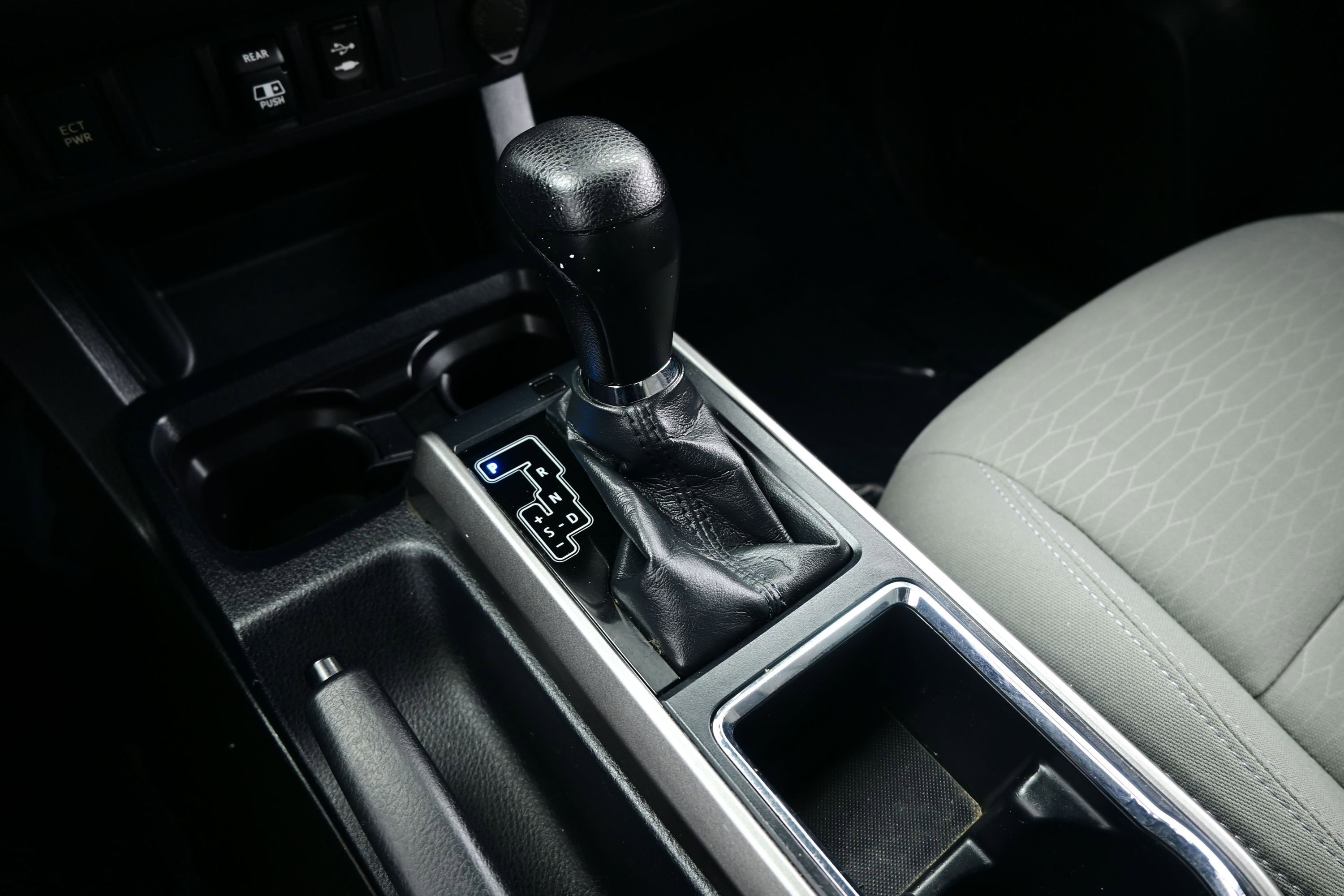Used 2019 Toyota Tacoma SR5 AWD/4WD image 20