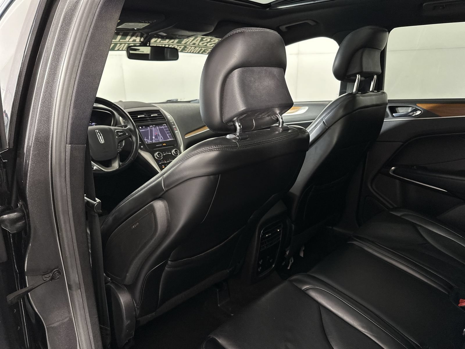 Used 2019 Lincoln MKC Reserve FWD image 24