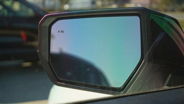 New 2025 GMC Canyon Elevation w/ Convenience Package image 14